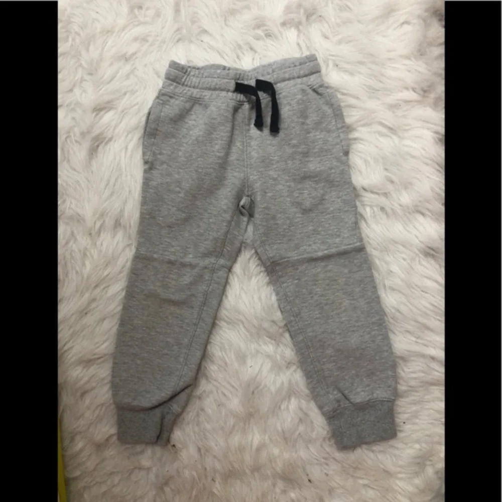 Carter’s sweatpants sz 4/5